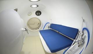 Hyperbaric oxygen chamber Hyperbaric oxygen chamber