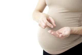 The risk of withdrawal was increased two-fold with in utero exposure to psychotropic medications along with opioids. The risk of withdrawal was increased two-fold with in utero exposure to psychotropic medications along with opioids.