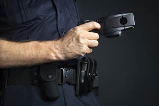 Stun Gun Shock May Cause Acute Cognitive Impairment Stun Gun Shock May Cause Acute Cognitive Impairment