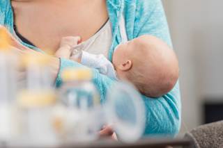 Women who breastfed for 15 months or more had a lower risk for MS or CIS. Women who breastfed for 15 months or more had a lower risk for MS or CIS.