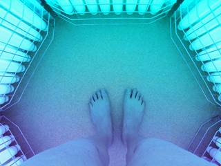 Lower average lifetime exposure to low levels of ultraviolet radiation may increase the risk for MS development in adults living in the United States. Lower average lifetime exposure to low levels of ultraviolet radiation may increase the risk for MS development in adults living in the United States.